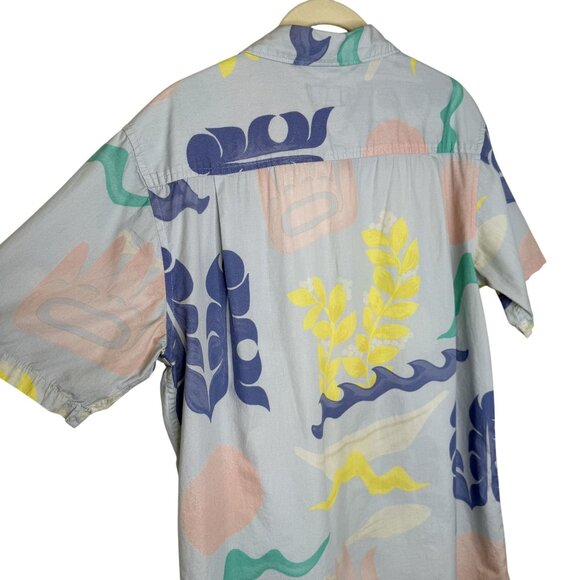 Roark Short Sleeve Button Up Shirt In Abstract Leaf Print, M - Picture 5 of 8